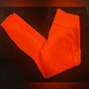 Fabletics Define Powerhold leggings Short/25